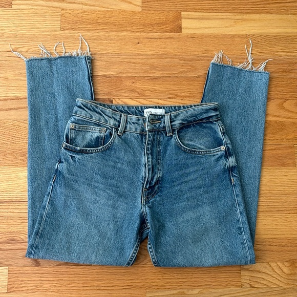 ZARA Straight Leg Jeans - Picture 1 of 4